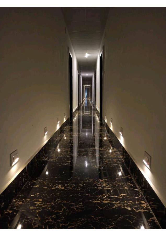 Gods County Hotels & Resorts ธาราพิธ ภายนอก รูปภาพ