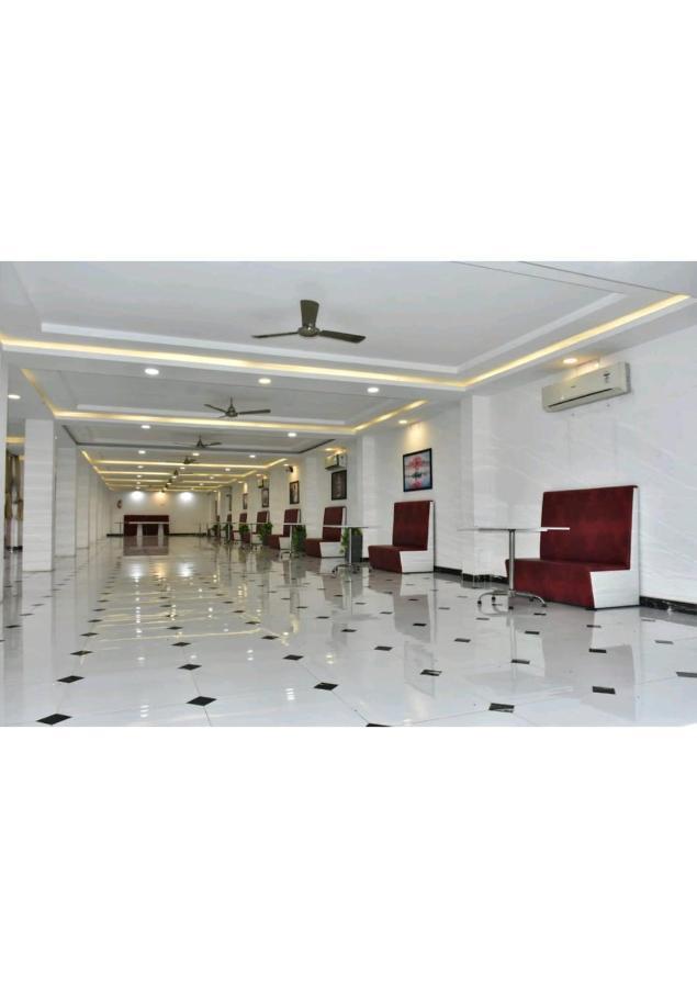 Gods County Hotels & Resorts ธาราพิธ ภายนอก รูปภาพ