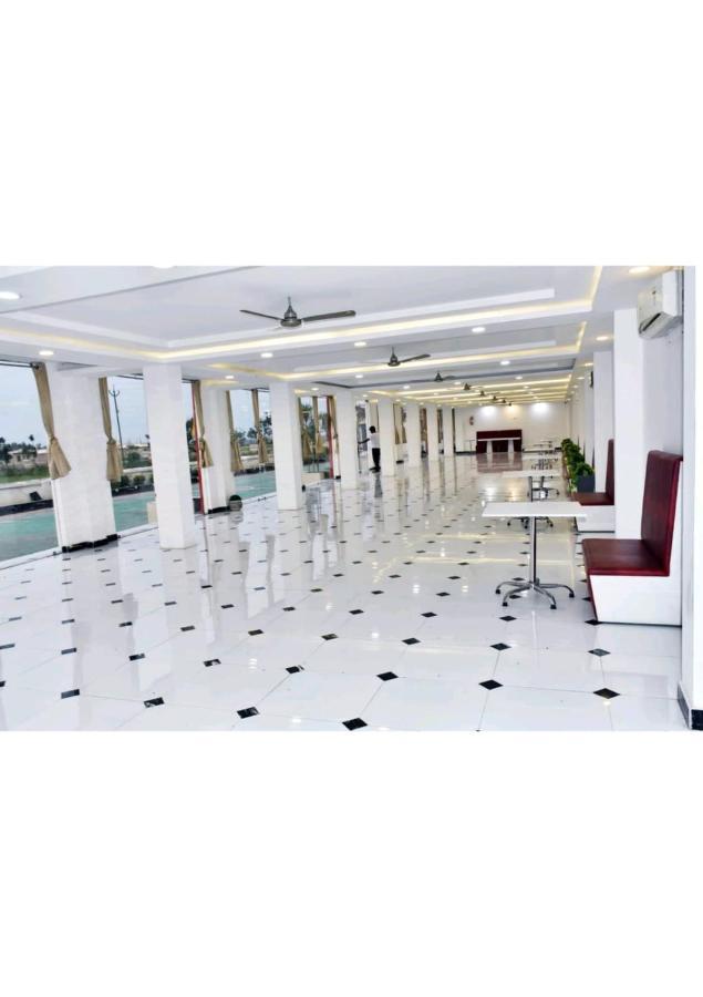 Gods County Hotels & Resorts ธาราพิธ ภายนอก รูปภาพ