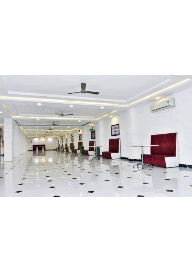 Gods County Hotels & Resorts ธาราพิธ ภายนอก รูปภาพ